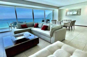 Hermoso condominio frente al mar